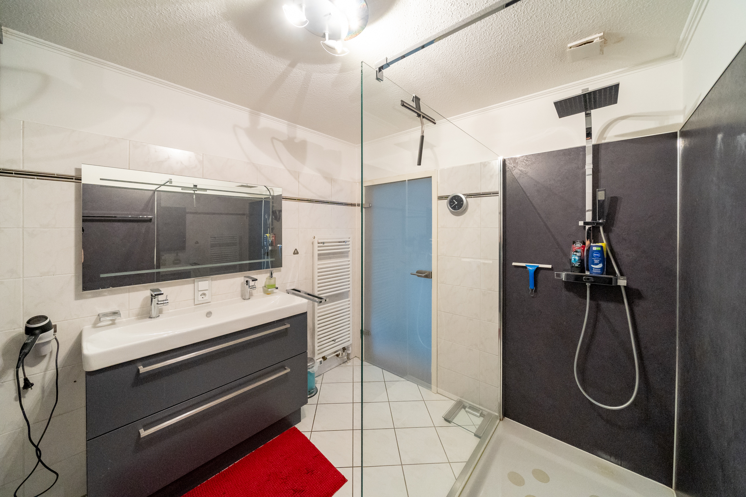 Badezimmer 2